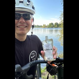 Na kole jedině s Trinutkou! 🌰🚴‍♂️ Energii na cesty zajišťuje Vlašská 75 – skvělý parťák na každou vyjížďku. Užijte si...
